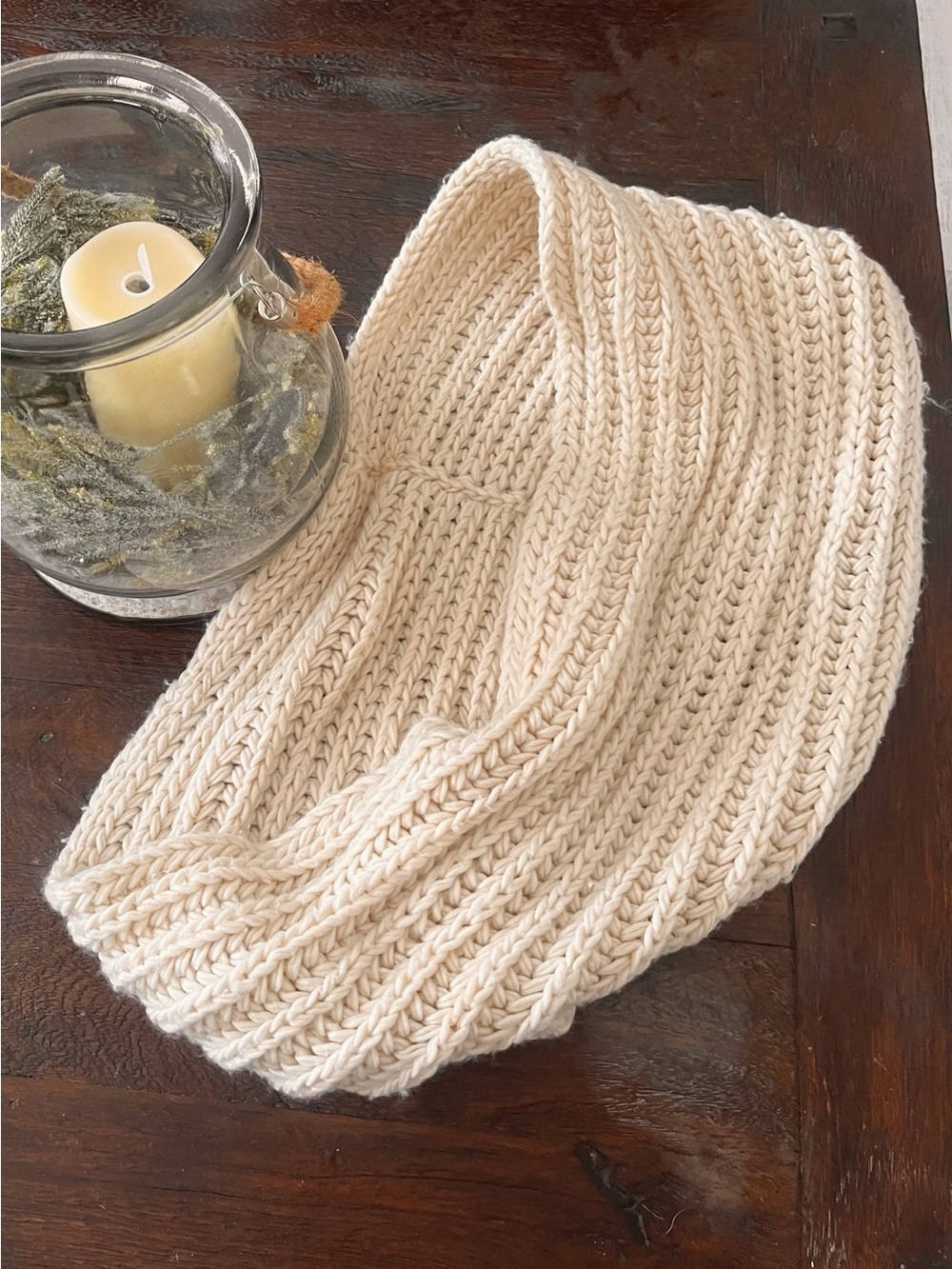 CREAM COLORED, KNIT INFINITI SCARF🤎